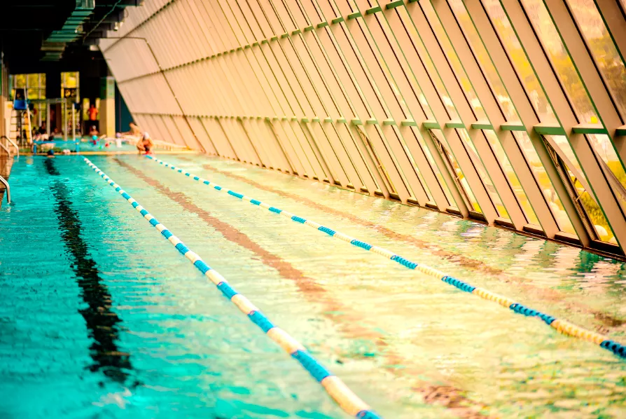卢湾成人混凝土钢结构游泳池项目